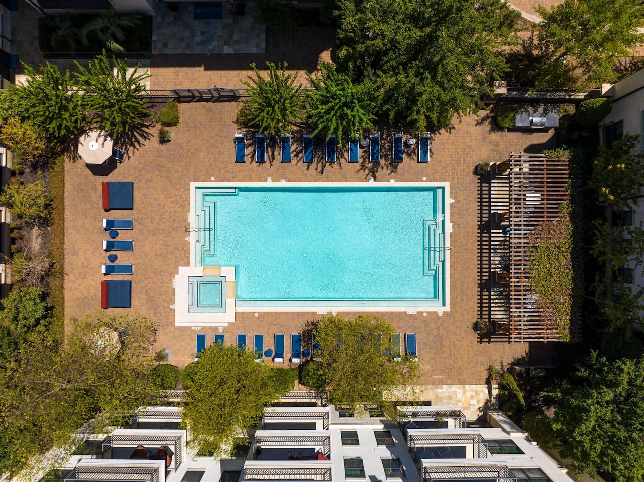 , an Airbnb-friendly apartment in Houston, TX