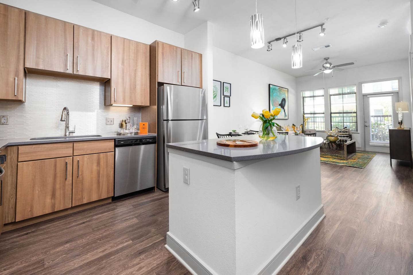 , an Airbnb-friendly apartment in Houston, TX