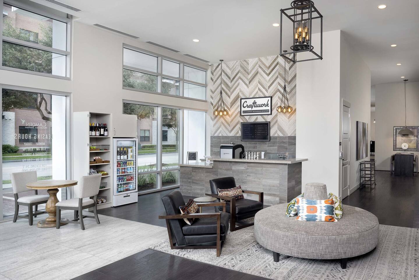 , an Airbnb-friendly apartment in Houston, TX