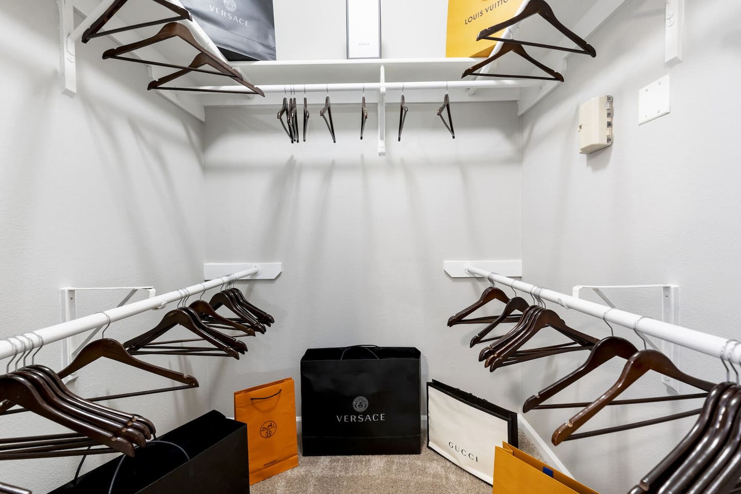 , an Airbnb-friendly apartment in Houston, TX