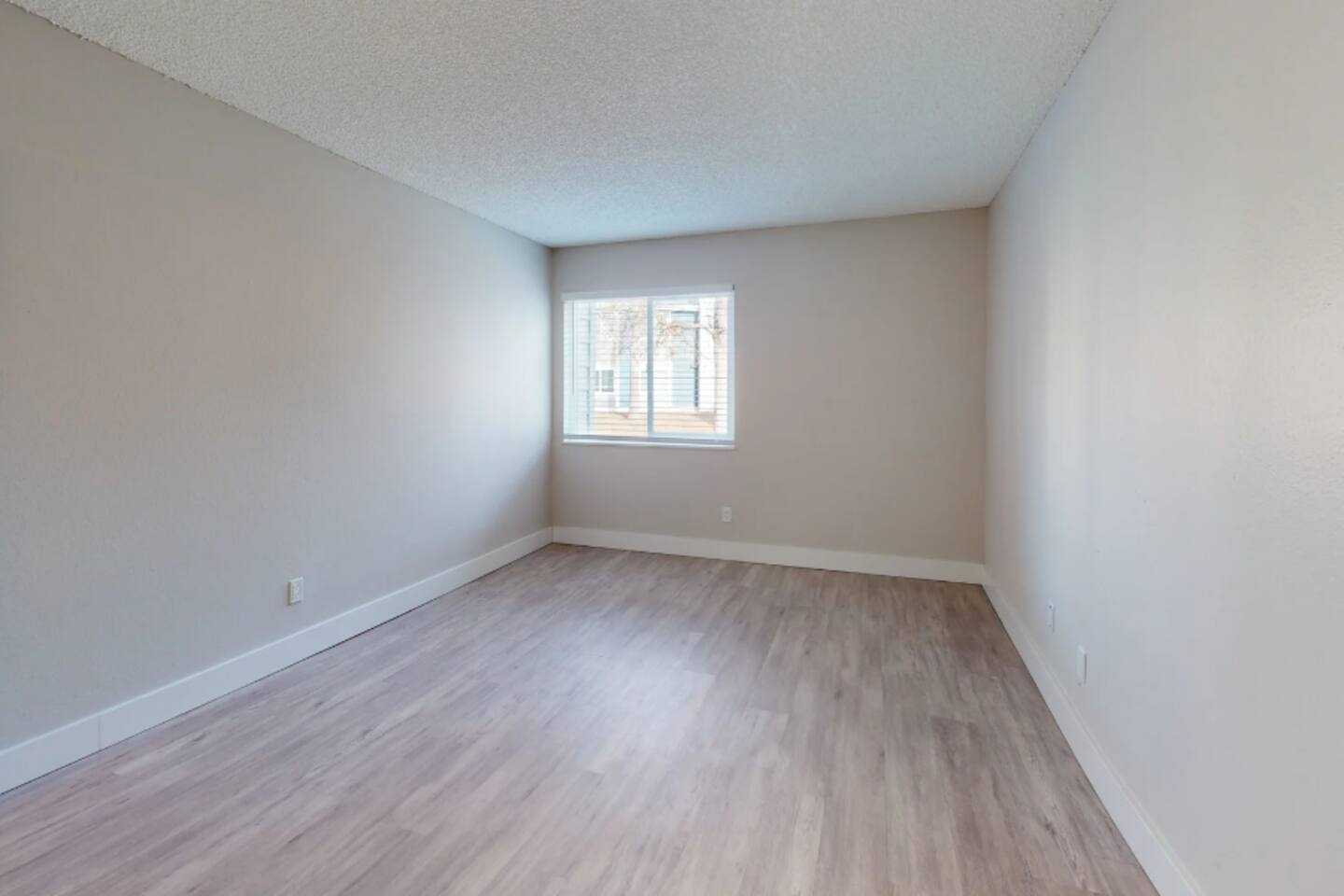 , an Airbnb-friendly apartment in Denver, CO