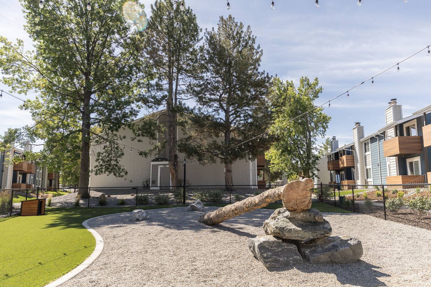 , an Airbnb-friendly apartment in Denver, CO
