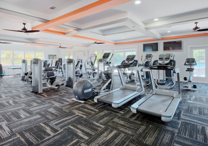 RGVtYW5kUGljdHVyZToxOTU0MjU4Nzk5