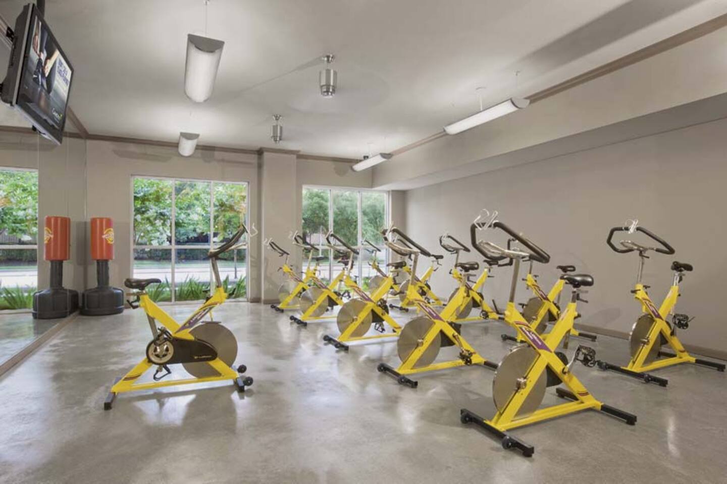 , an Airbnb-friendly apartment in Houston, TX