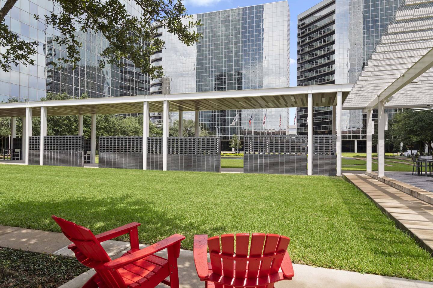 , an Airbnb-friendly apartment in Houston, TX