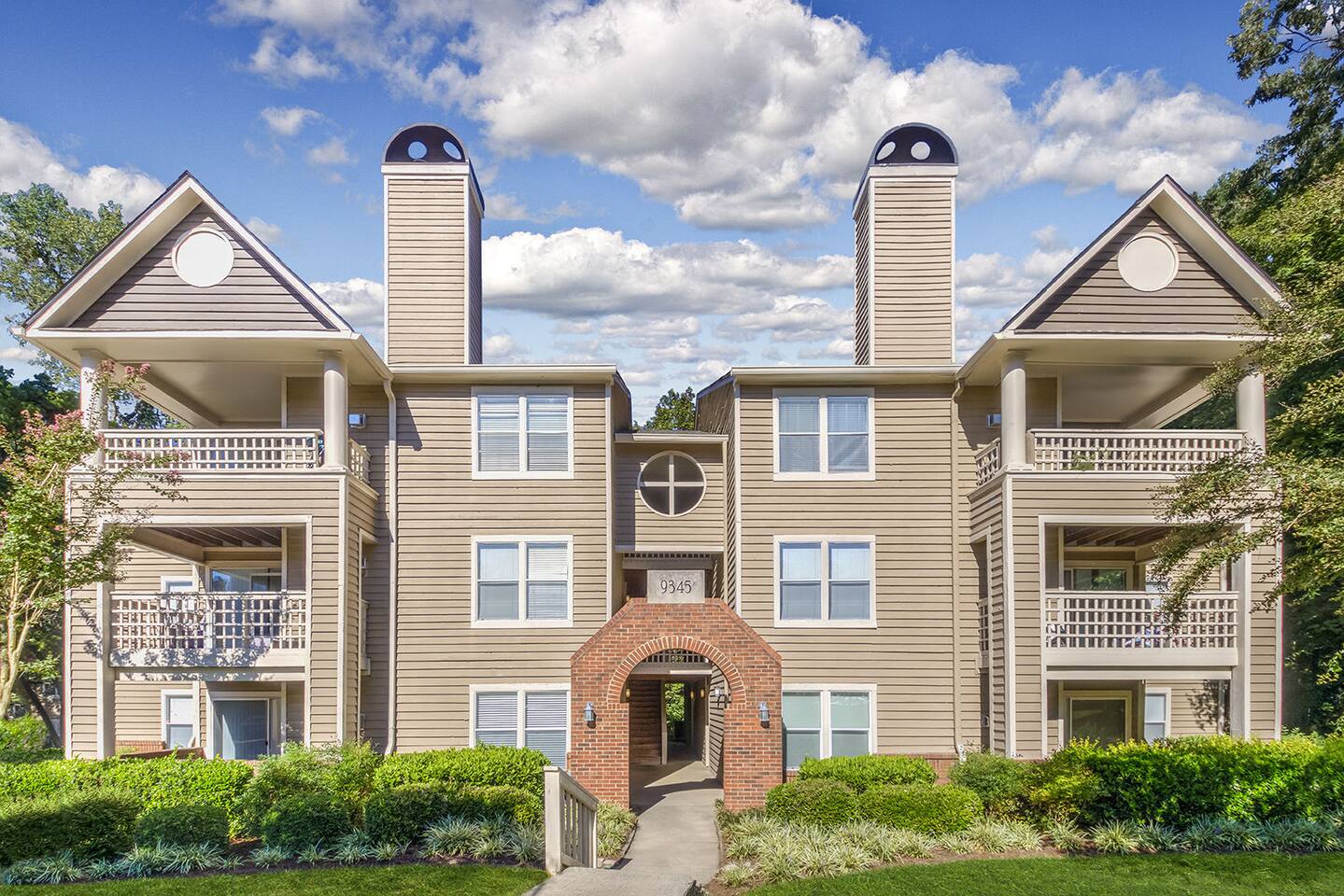 , an Airbnb-friendly apartment in Charlotte, NC