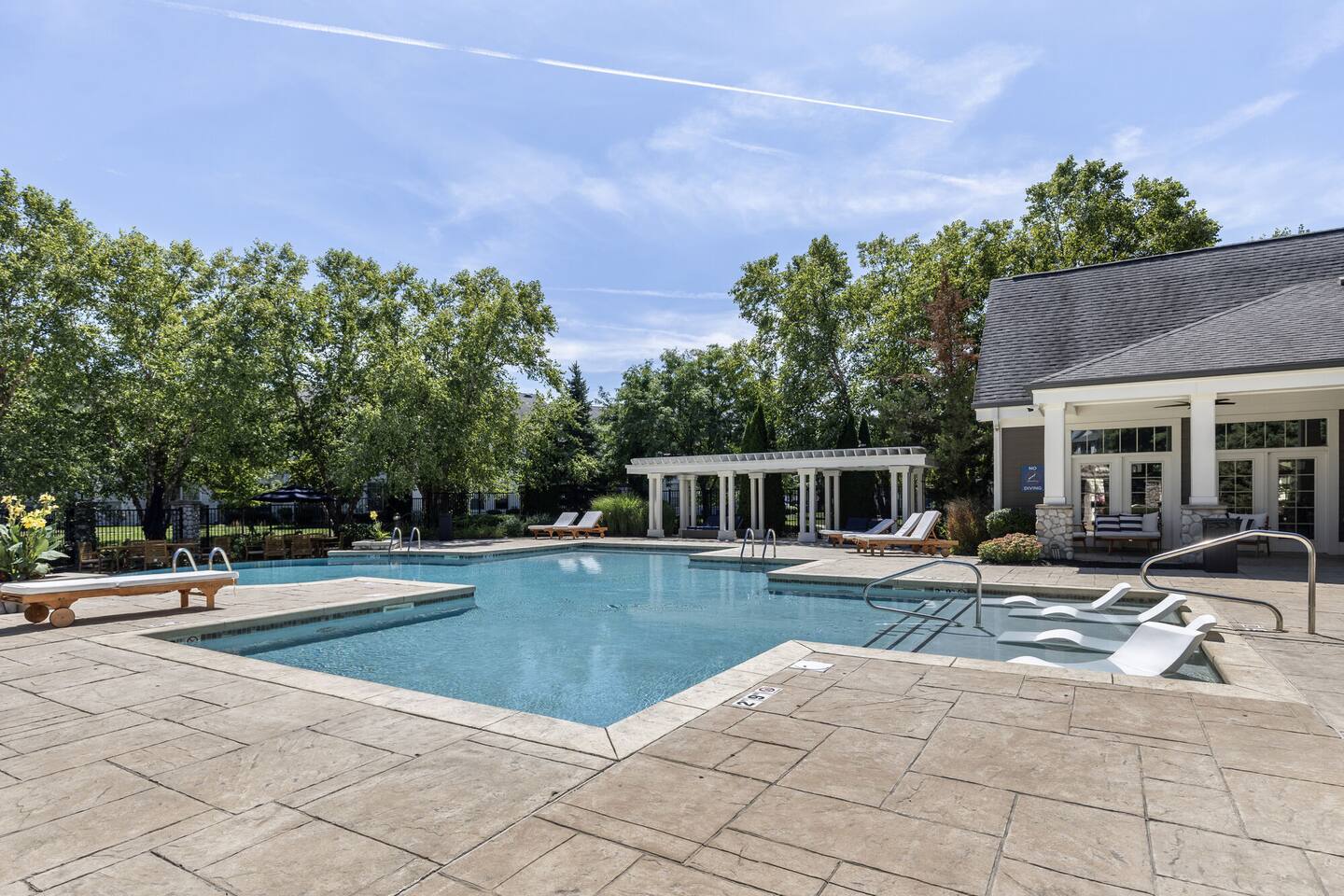 , an Airbnb-friendly apartment in Noblesville, IN