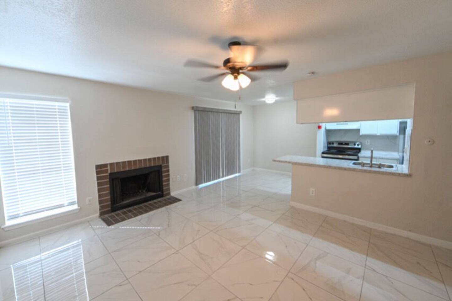 , an Airbnb-friendly apartment in Houston, TX