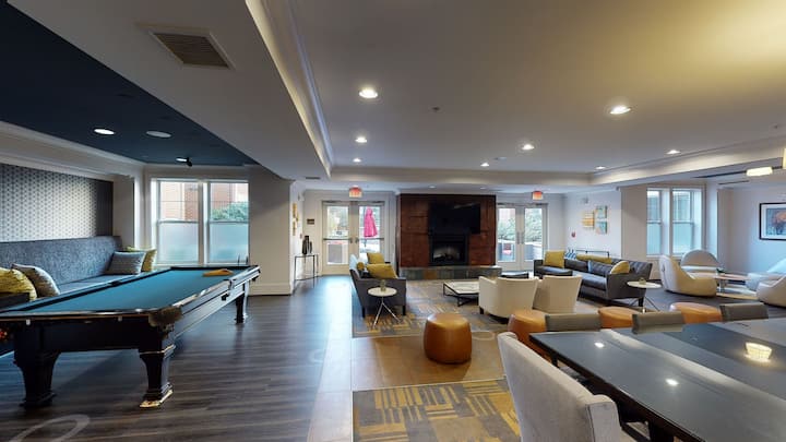 RGVtYW5kUGljdHVyZToxOTQzMTQ1MTM5