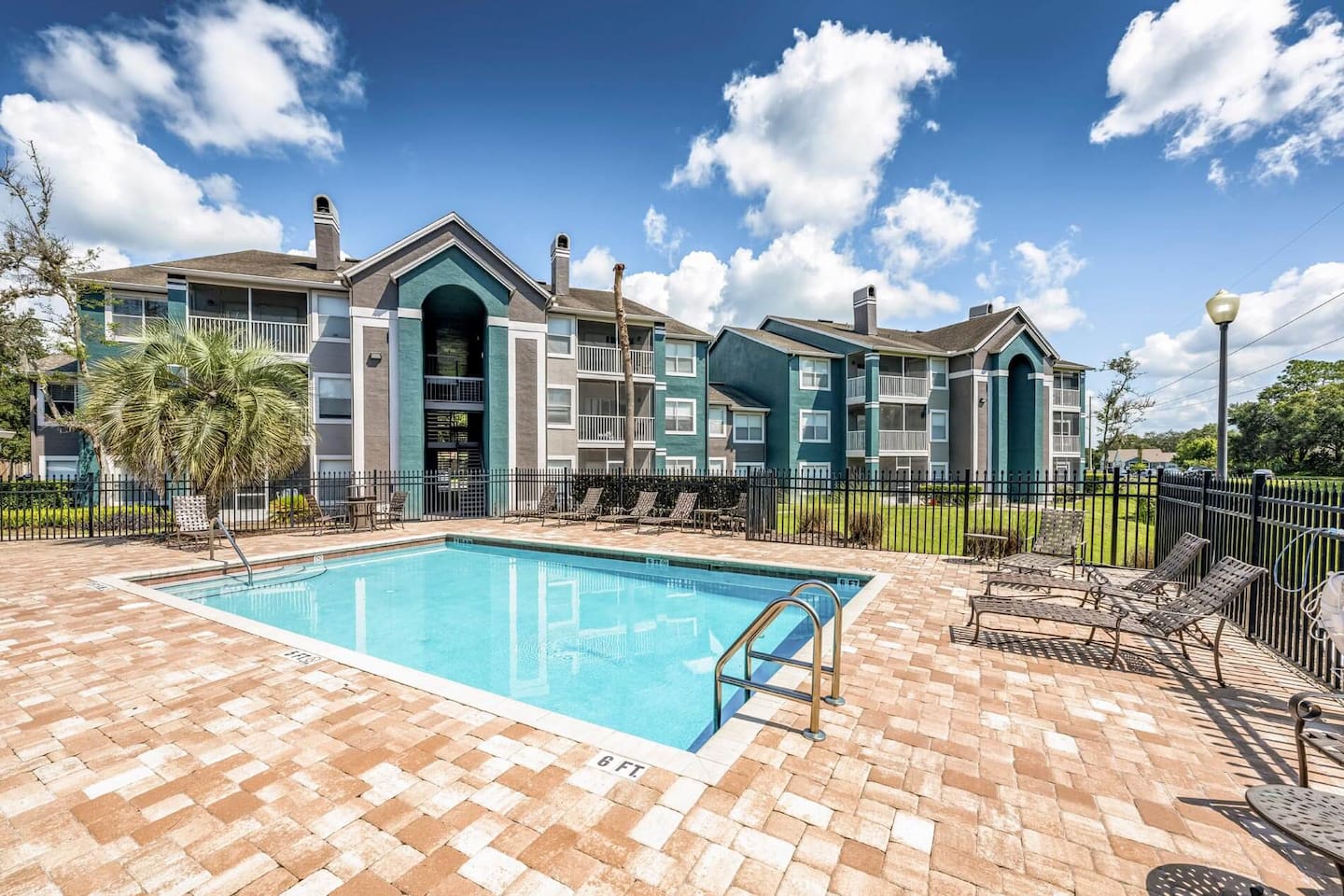 , an Airbnb-friendly apartment in Altamonte Springs, FL