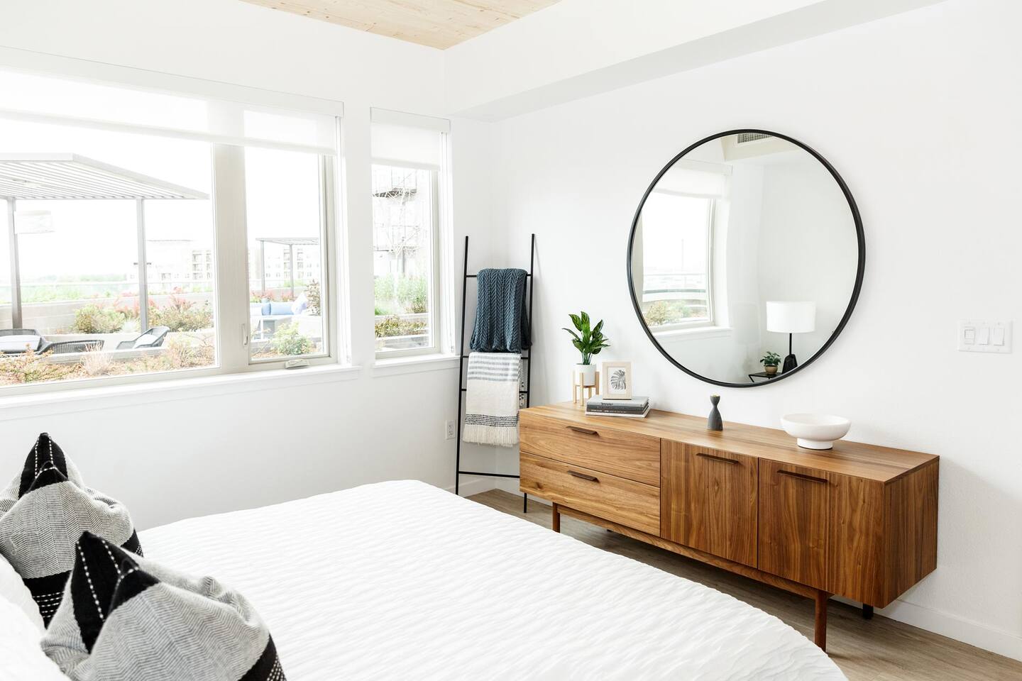 , an Airbnb-friendly apartment in Denver, CO