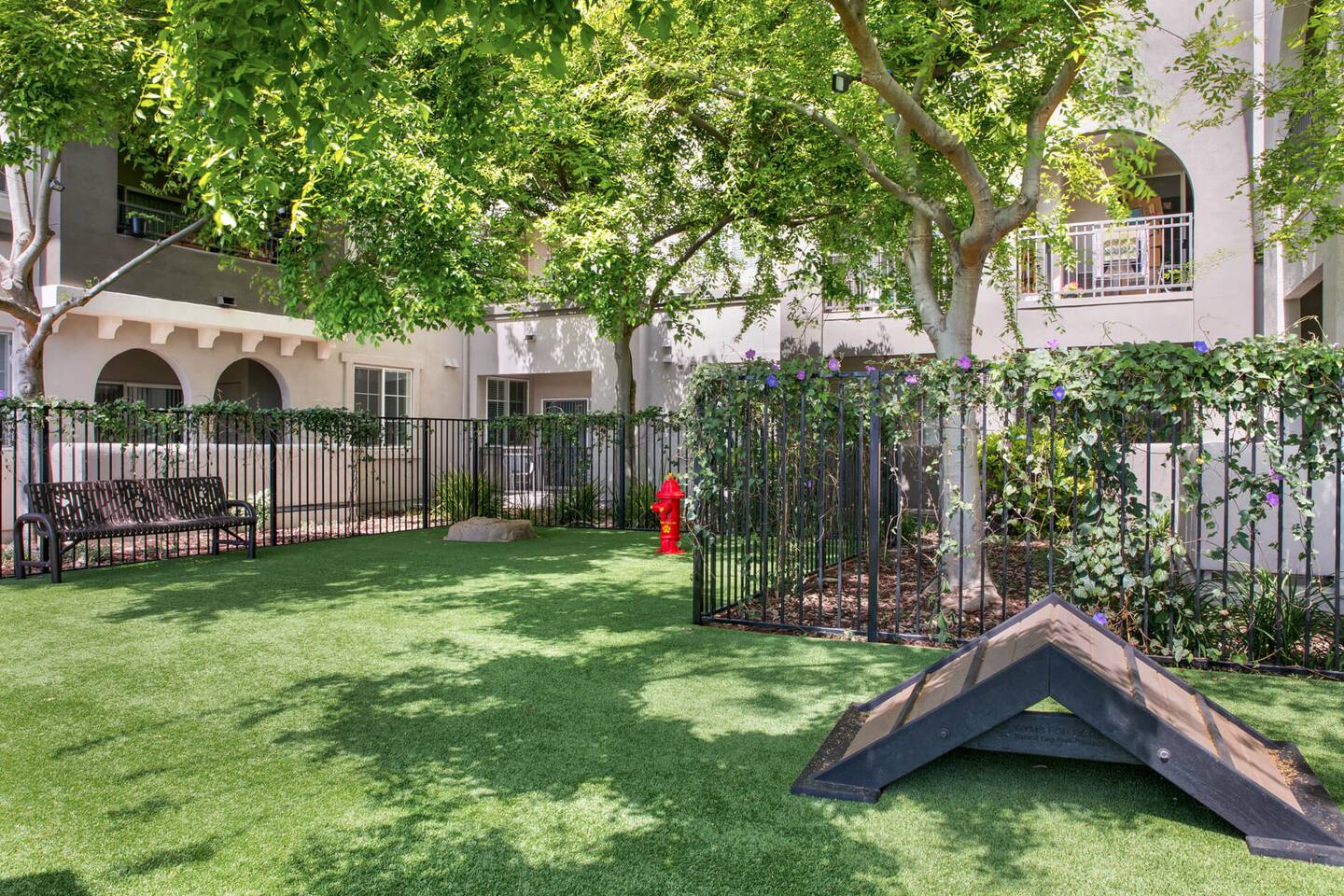 , an Airbnb-friendly apartment in Santa Clara, CA