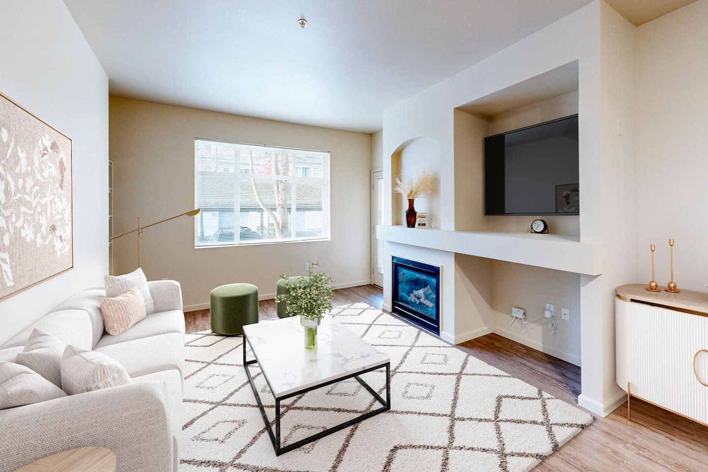 , an Airbnb-friendly apartment in Mill Creek, WA