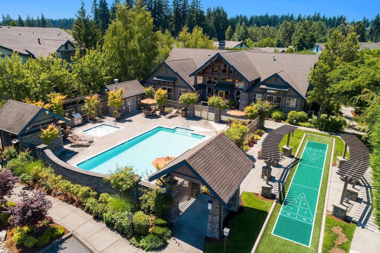, an Airbnb-friendly apartment in Mill Creek, WA
