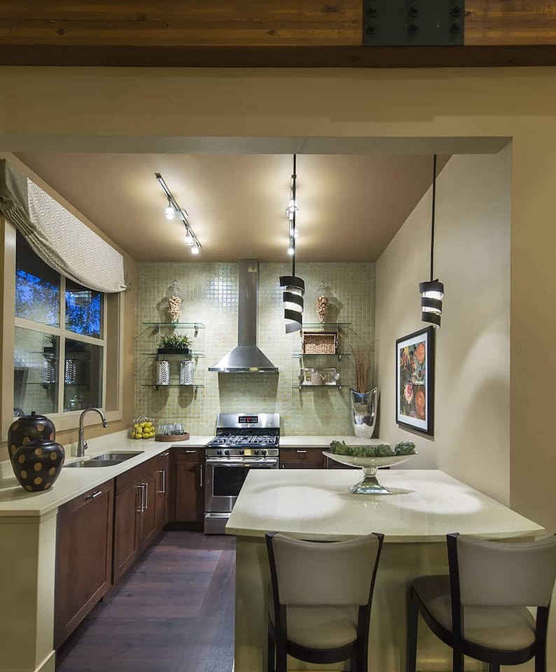 , an Airbnb-friendly apartment in Mill Creek, WA