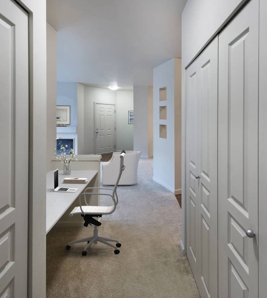 , an Airbnb-friendly apartment in Mill Creek, WA