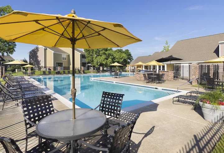 RGVtYW5kUGljdHVyZToxOTU1MTIzOTM0