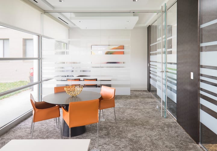 RGVtYW5kUGljdHVyZToxOTUxNTc5OTI5