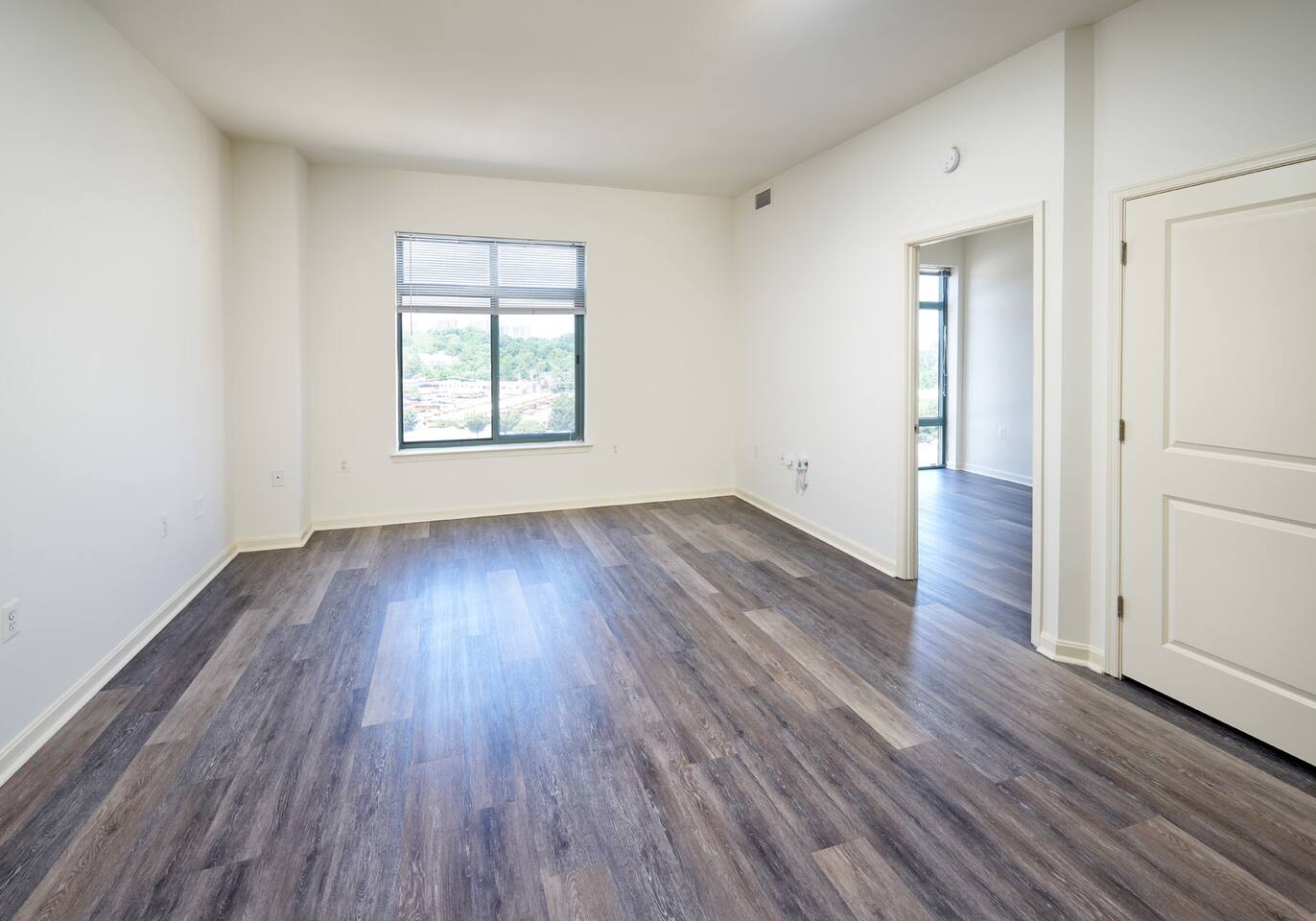 , an Airbnb-friendly apartment in Arlington, VA