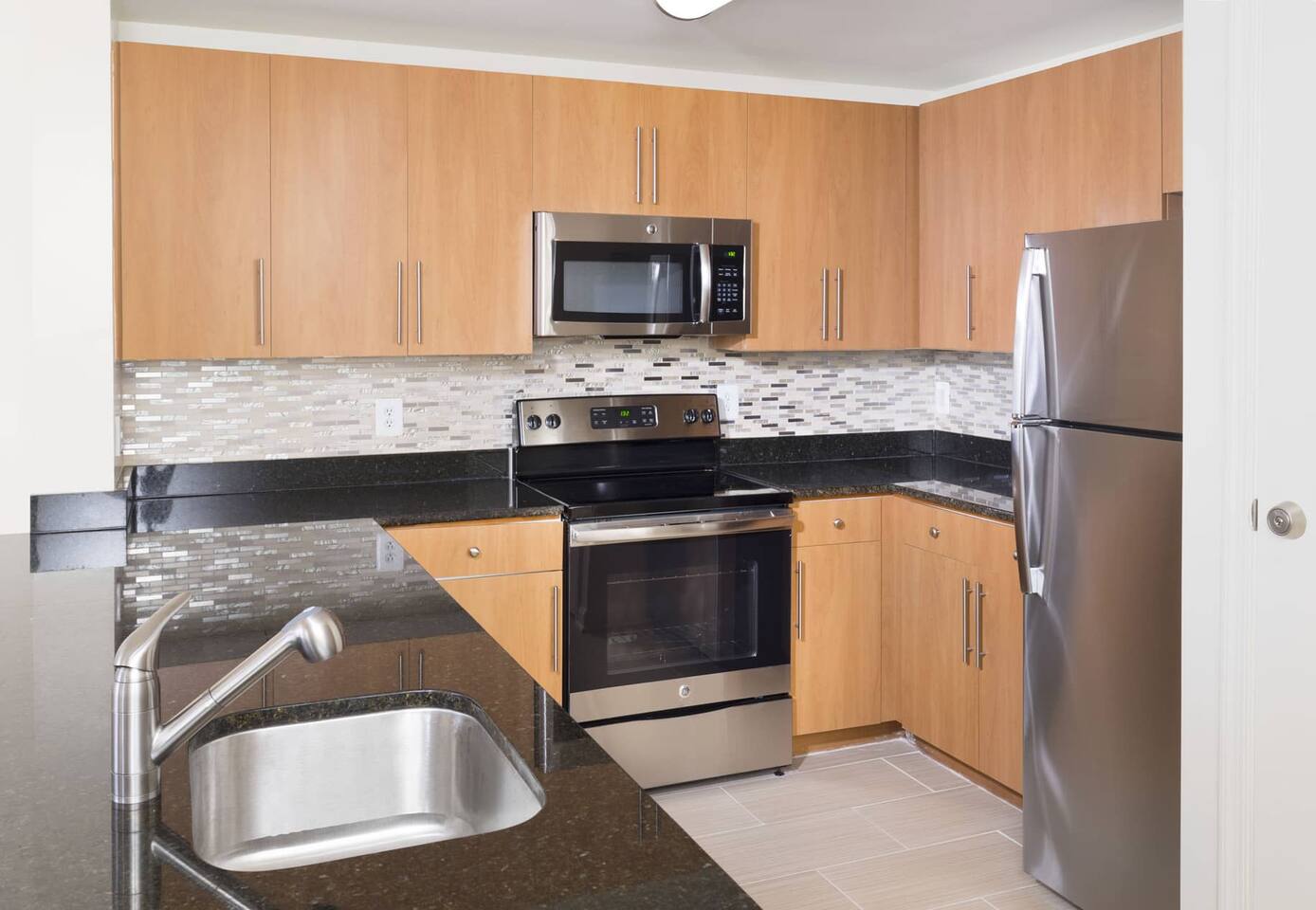 , an Airbnb-friendly apartment in Arlington, VA