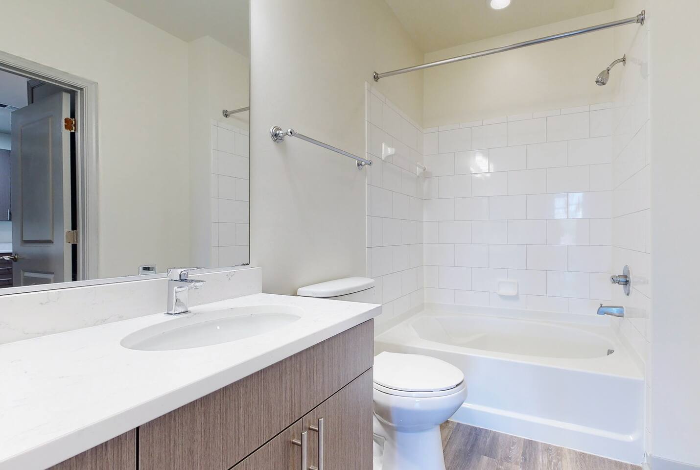 , an Airbnb-friendly apartment in Arlington, VA