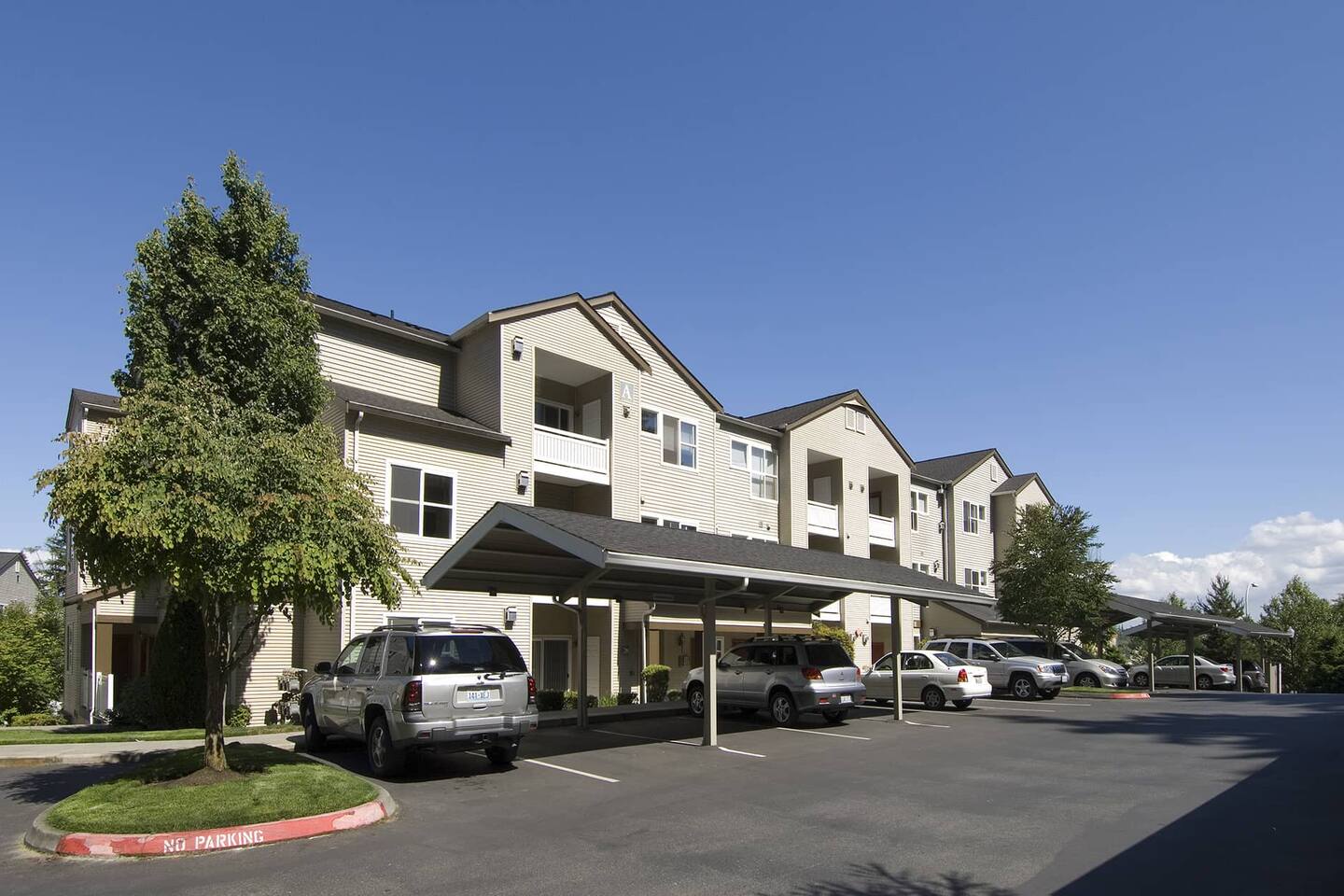 , an Airbnb-friendly apartment in Everett, WA