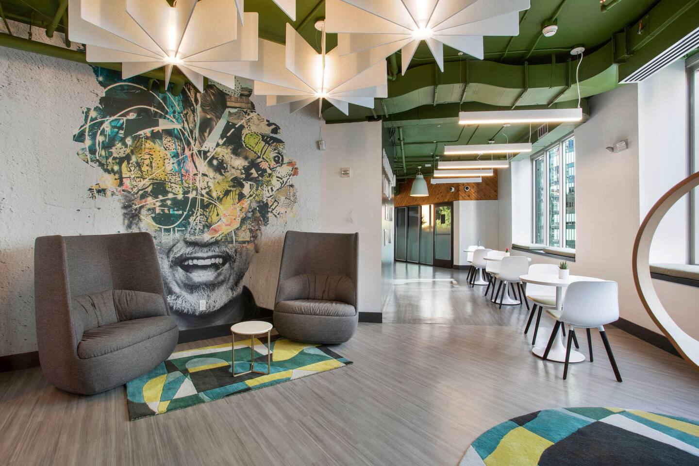 Alternate view of 388 Beale, an Airbnb-friendly apartment in San Francisco, CA