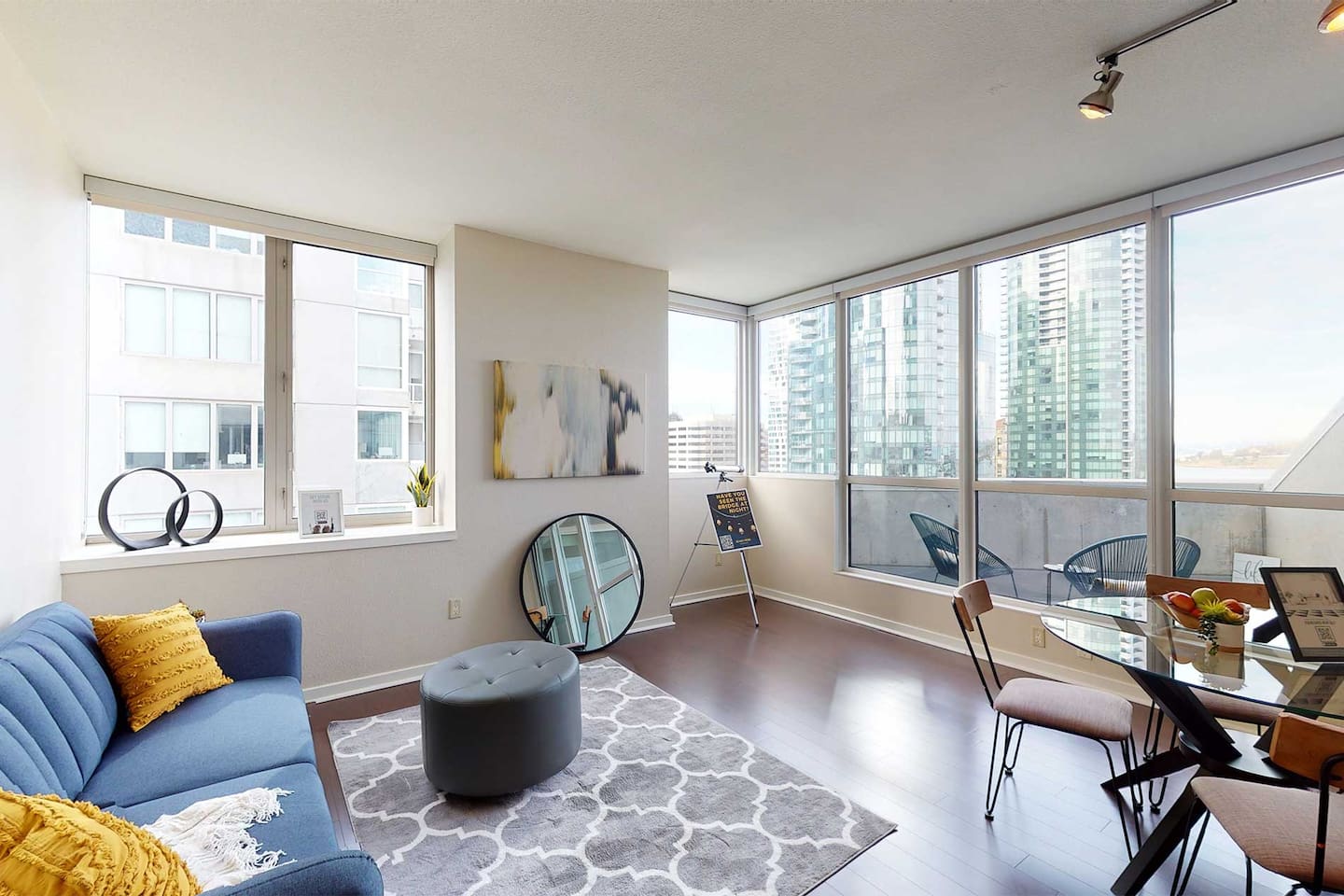 , an Airbnb-friendly apartment in San Francisco, CA