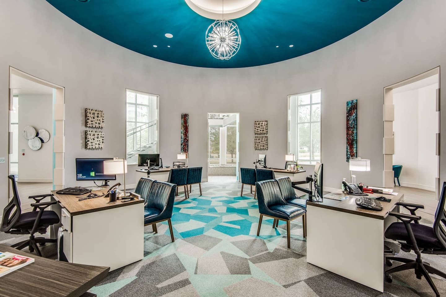 , an Airbnb-friendly apartment in Addison, TX