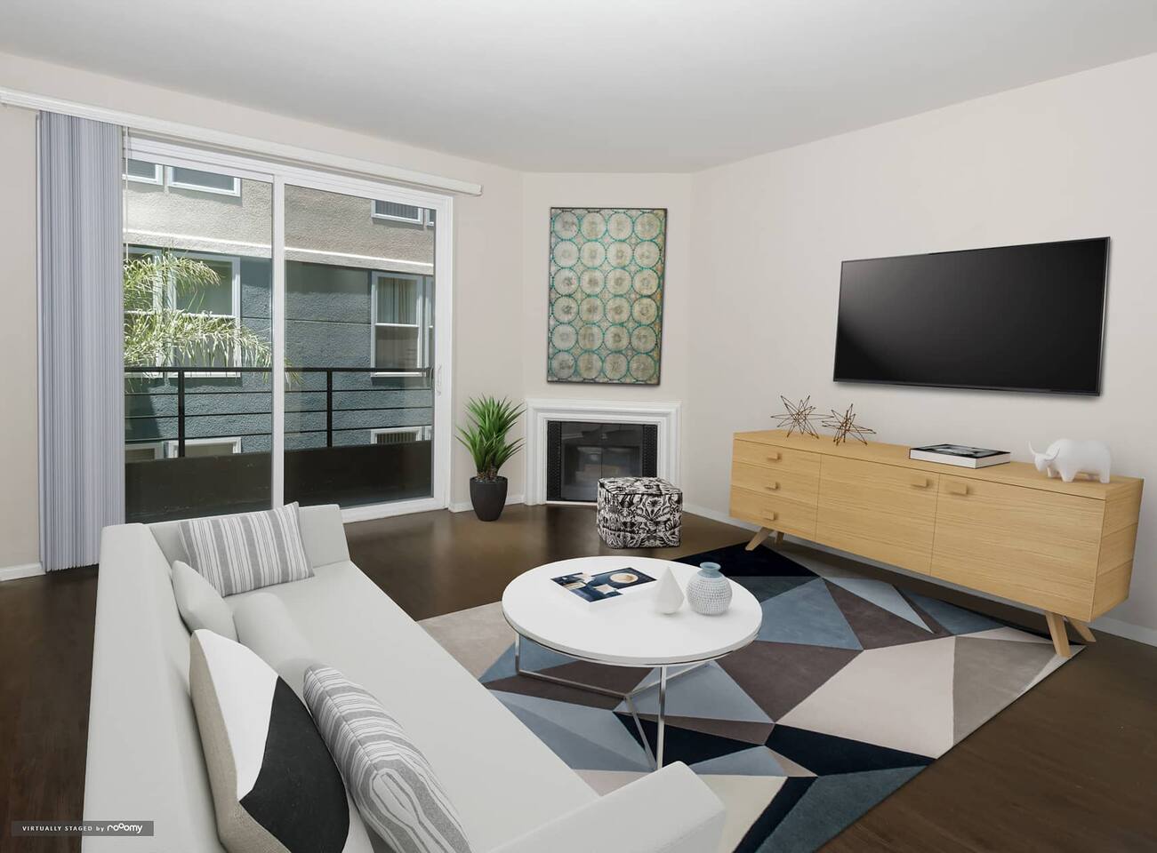 , an Airbnb-friendly apartment in Marina Del Rey, CA