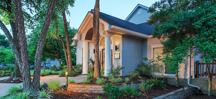 RGVtYW5kUGljdHVyZToxOTQzMTQ1Nzk5