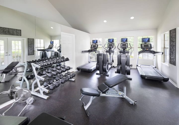 RGVtYW5kUGljdHVyZToxOTQzMTQ4MTQ4