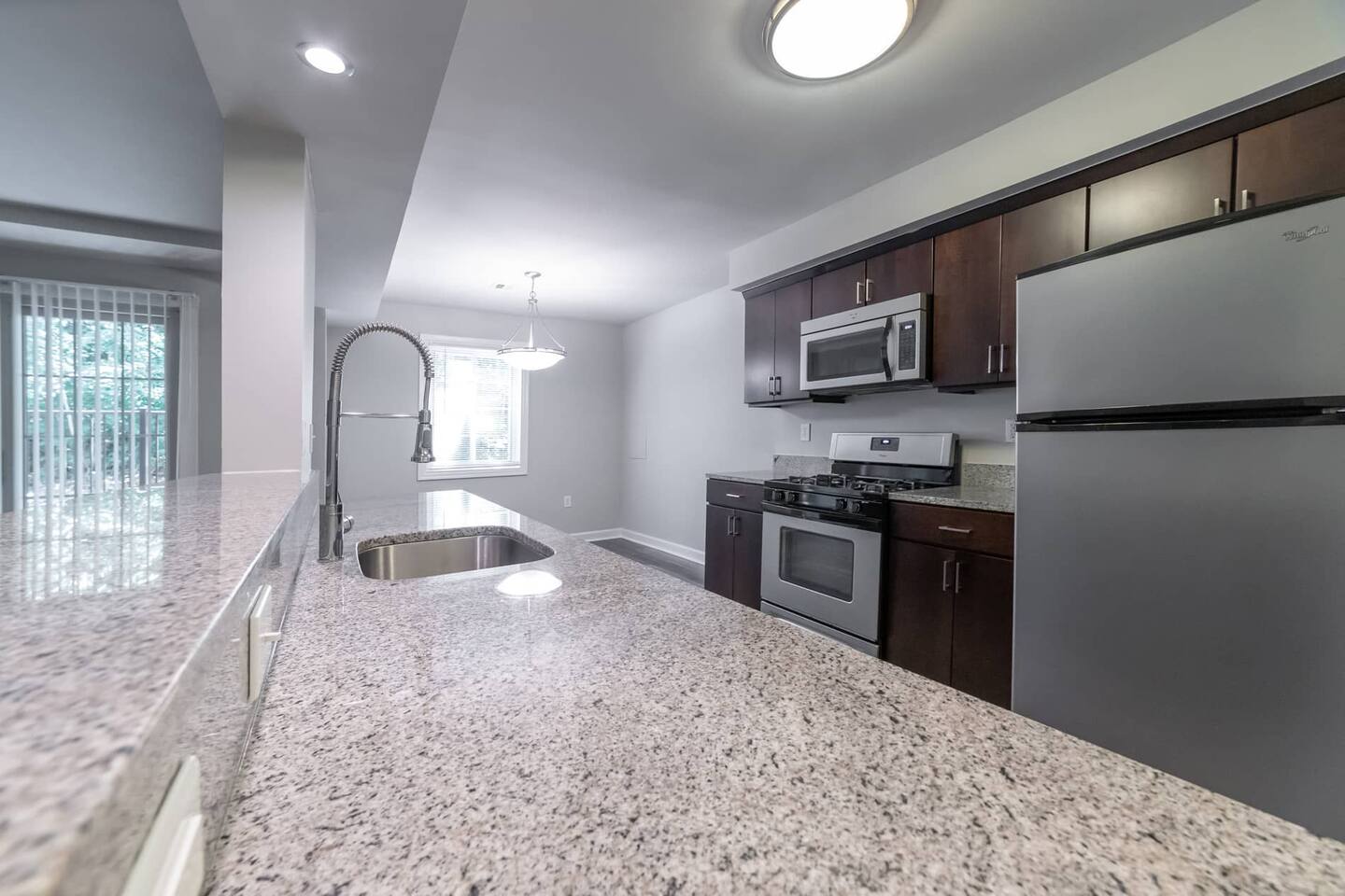 , an Airbnb-friendly apartment in Alexandria, VA