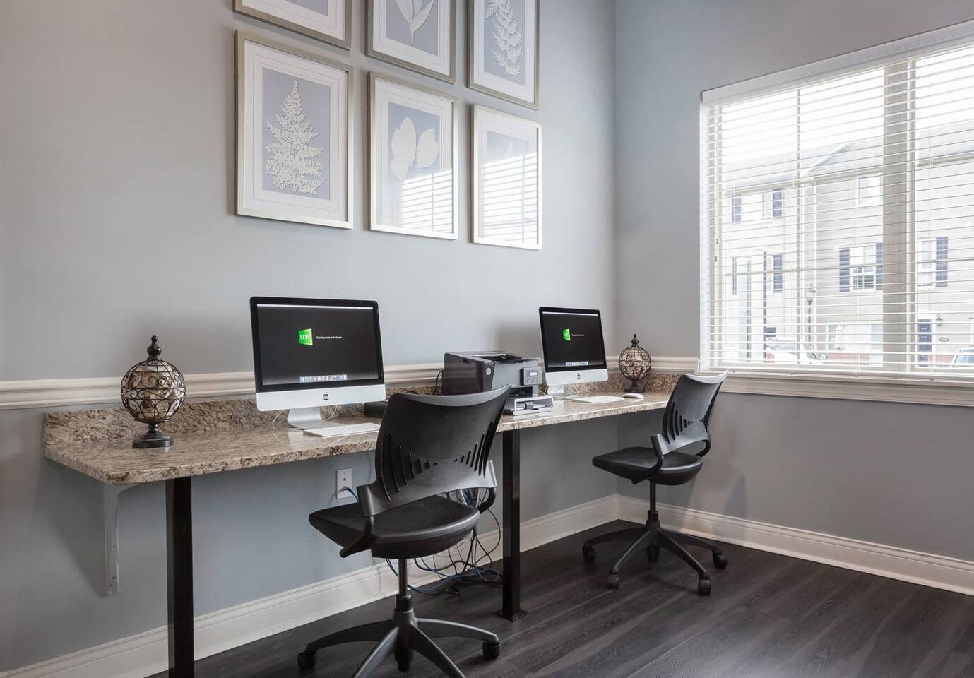 , an Airbnb-friendly apartment in Alexandria, VA
