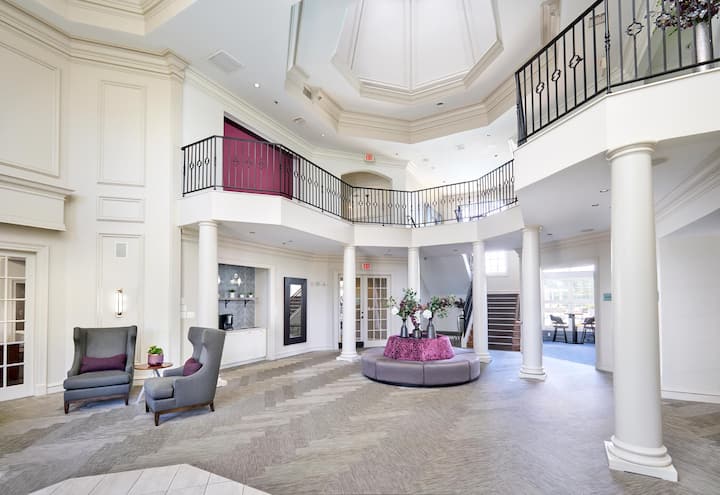 RGVtYW5kUGljdHVyZToxOTQzMTQ4NjMz