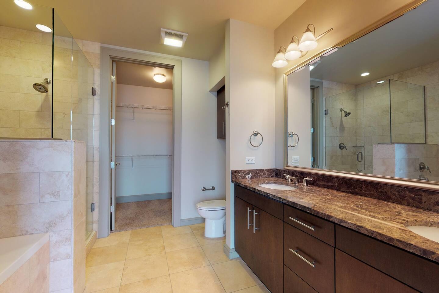 , an Airbnb-friendly apartment in San Diego, CA