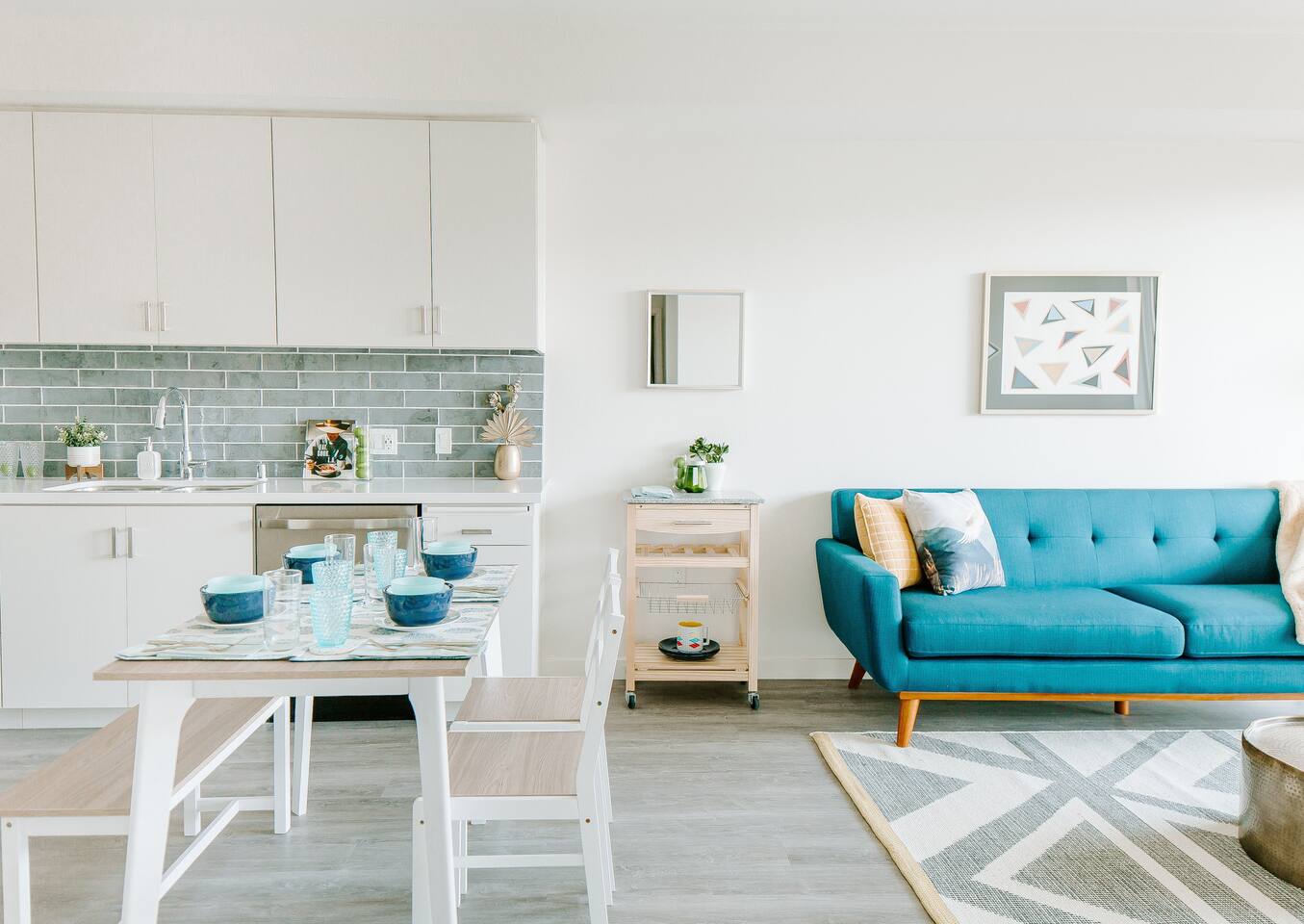 , an Airbnb-friendly apartment in Los Angeles, CA