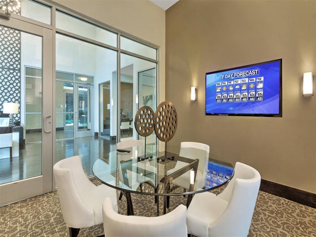 , an Airbnb-friendly apartment in Houston, TX