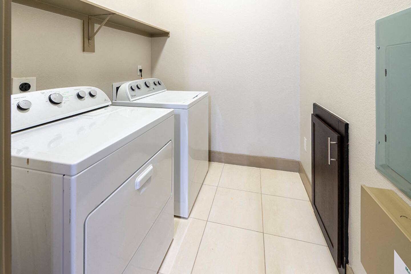 , an Airbnb-friendly apartment in Houston, TX