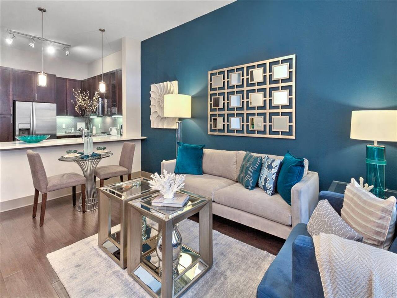, an Airbnb-friendly apartment in Houston, TX