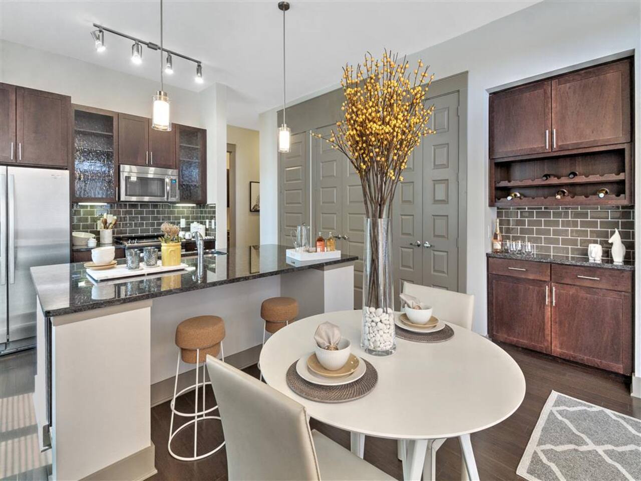 , an Airbnb-friendly apartment in Houston, TX