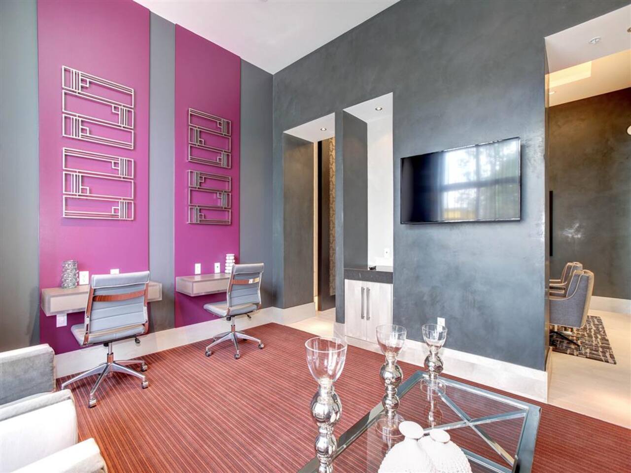 , an Airbnb-friendly apartment in Arlington, VA