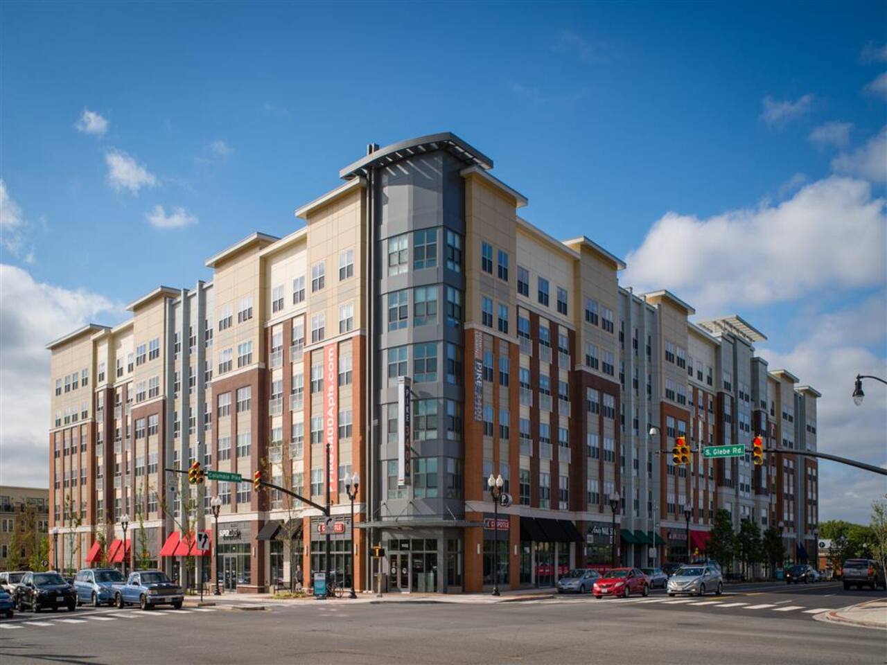 , an Airbnb-friendly apartment in Arlington, VA