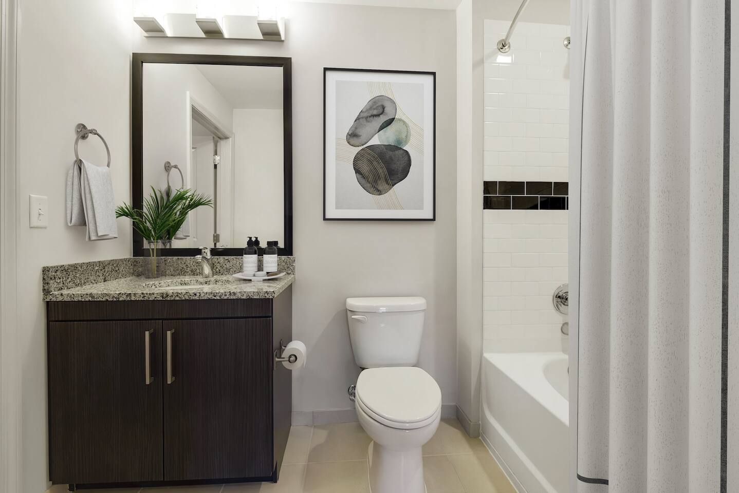 , an Airbnb-friendly apartment in Arlington, VA