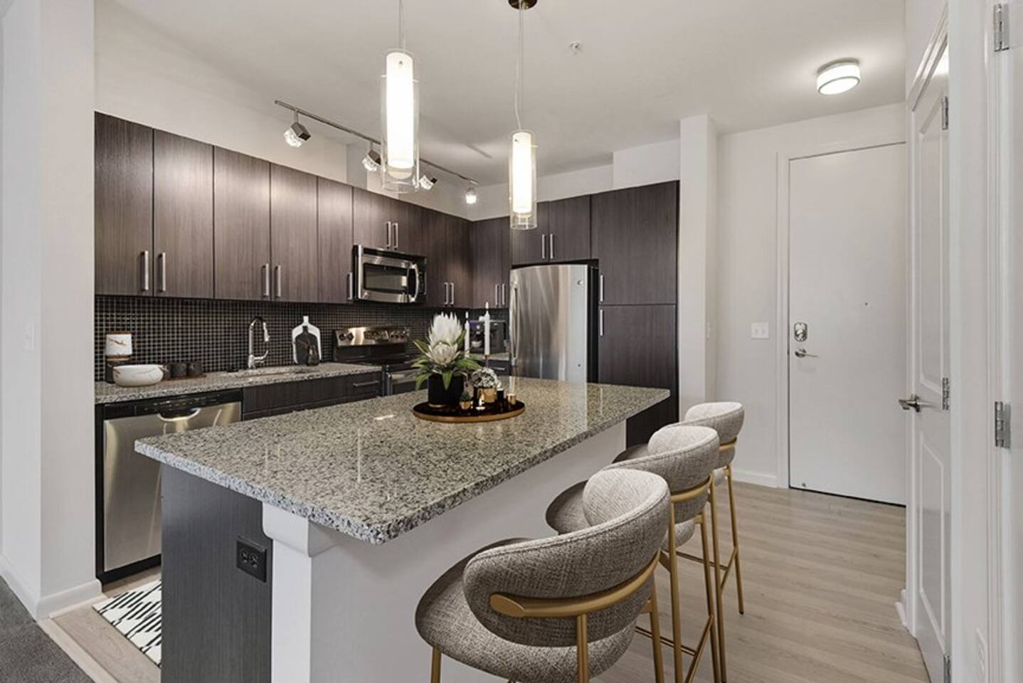 , an Airbnb-friendly apartment in Arlington, VA