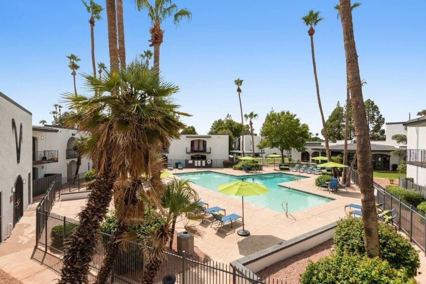 , an Airbnb-friendly apartment in Phoenix, AZ