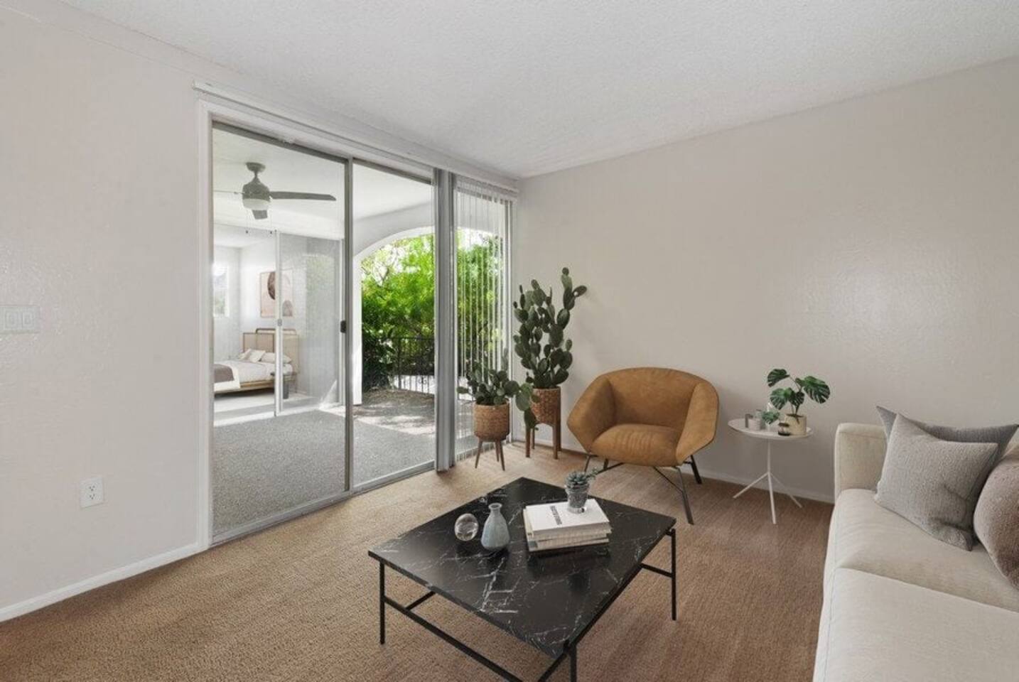 , an Airbnb-friendly apartment in Phoenix, AZ
