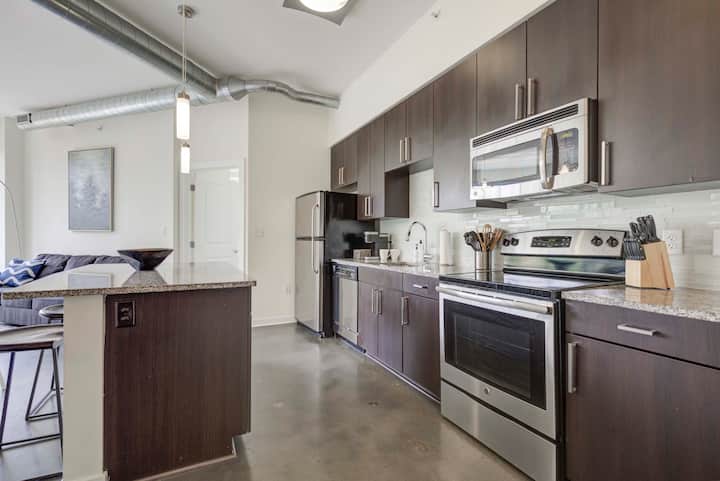 RGVtYW5kUGljdHVyZToxOTQzMTIyMTY5