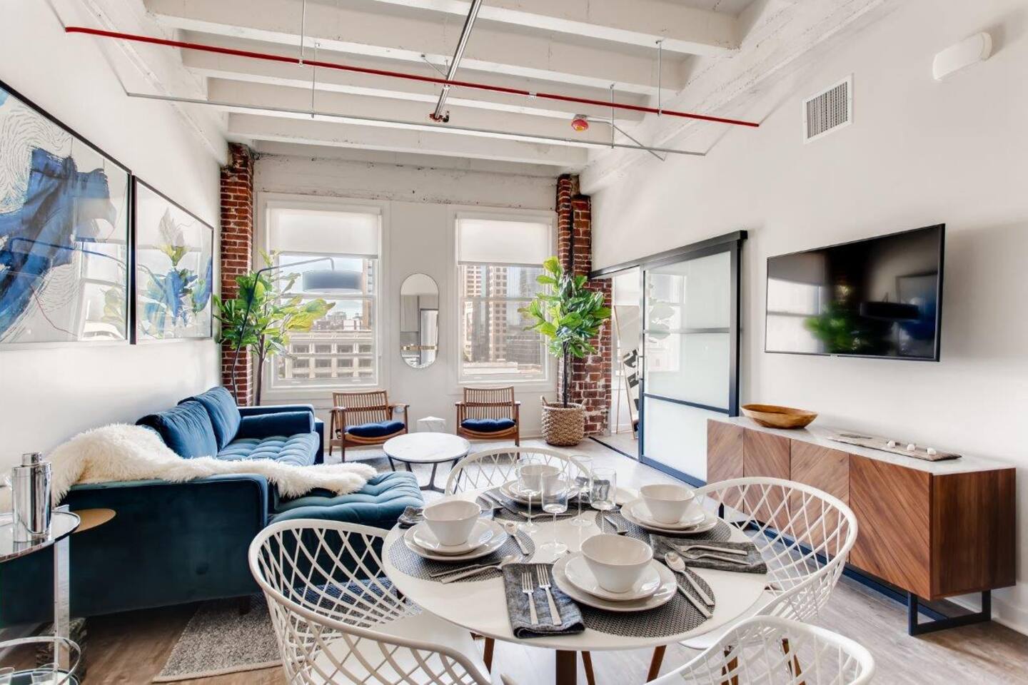 , an Airbnb-friendly apartment in San Diego, CA