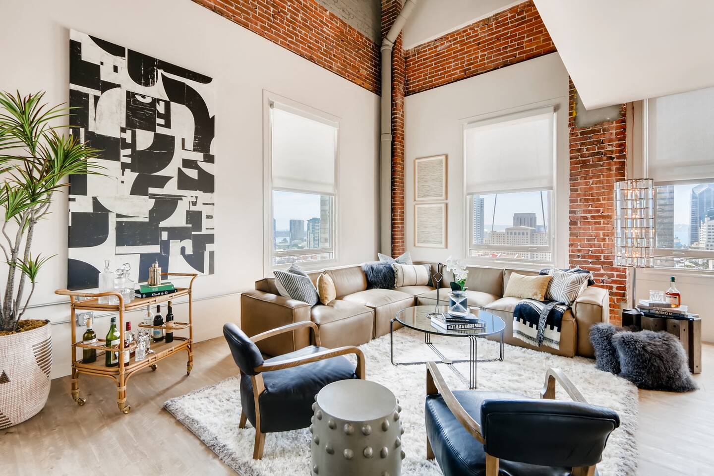 , an Airbnb-friendly apartment in San Diego, CA